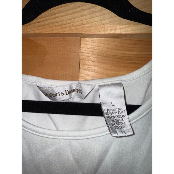 Women's Basic Vintage Scoop Neck White Tank Top - Picture 3 of 3